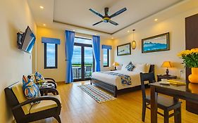 Ha Mountain View Pool Villa